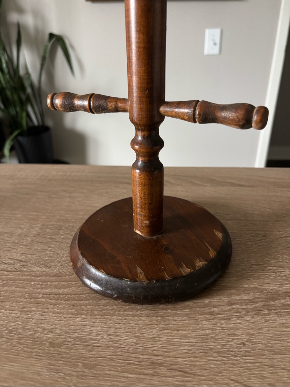 Vintage Wooden Mug Tree Stand - Brown - Picture 2 of 4